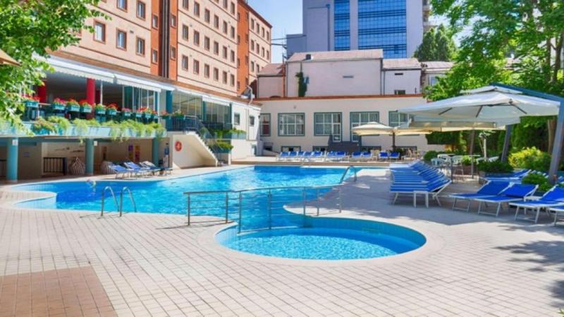 هتل Best Western Plus Congress ایروان استخر و سونا